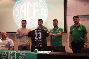 Chape Futsal contrata um dos melhores goleiros do Brasil