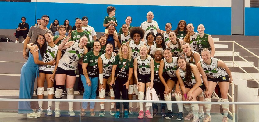 Prefeitura de Chapec&oacute;/ACV/Unoesc vence mais uma na Superliga B